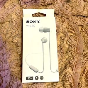 SONY WI-C100 Earbuds NIB